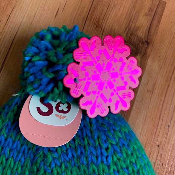 NEW Marled Pom Hat Women’s NWT - Picture 4 of 13